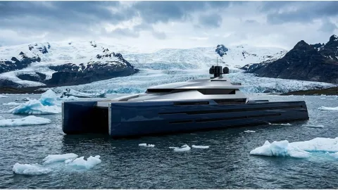 Polar Explorer 100m Port Side