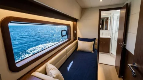 21m Motor Yacht Single Cabin