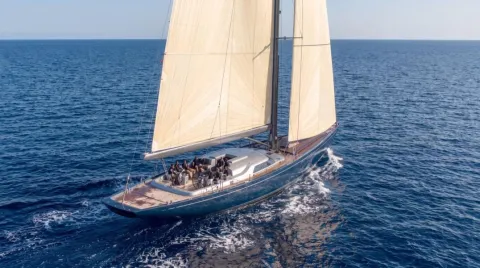 37m Sailing Yacht
