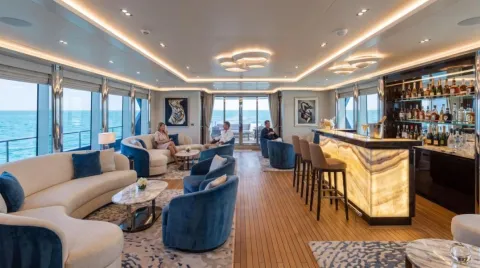61m Super Yacht Bar